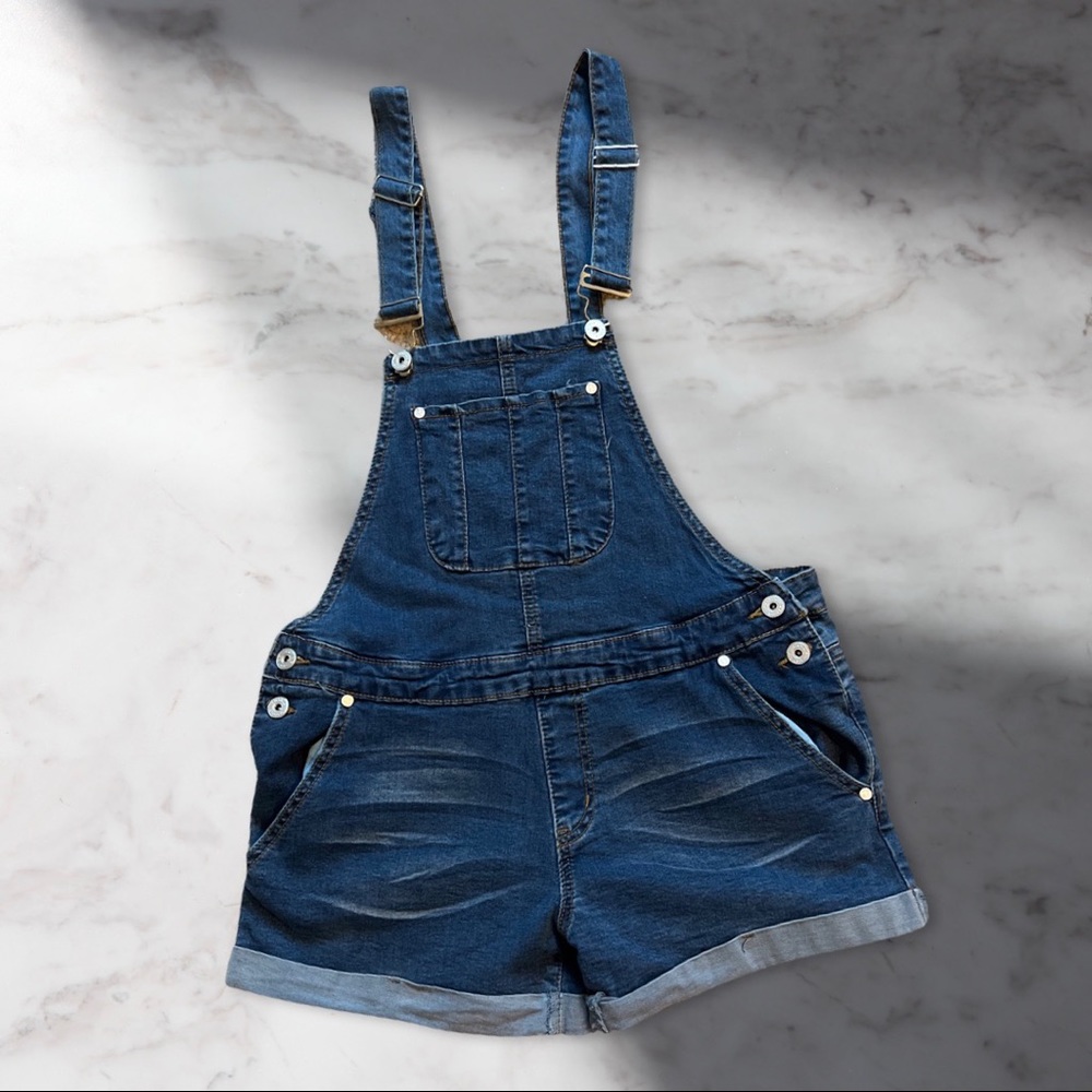 Short denim overalls